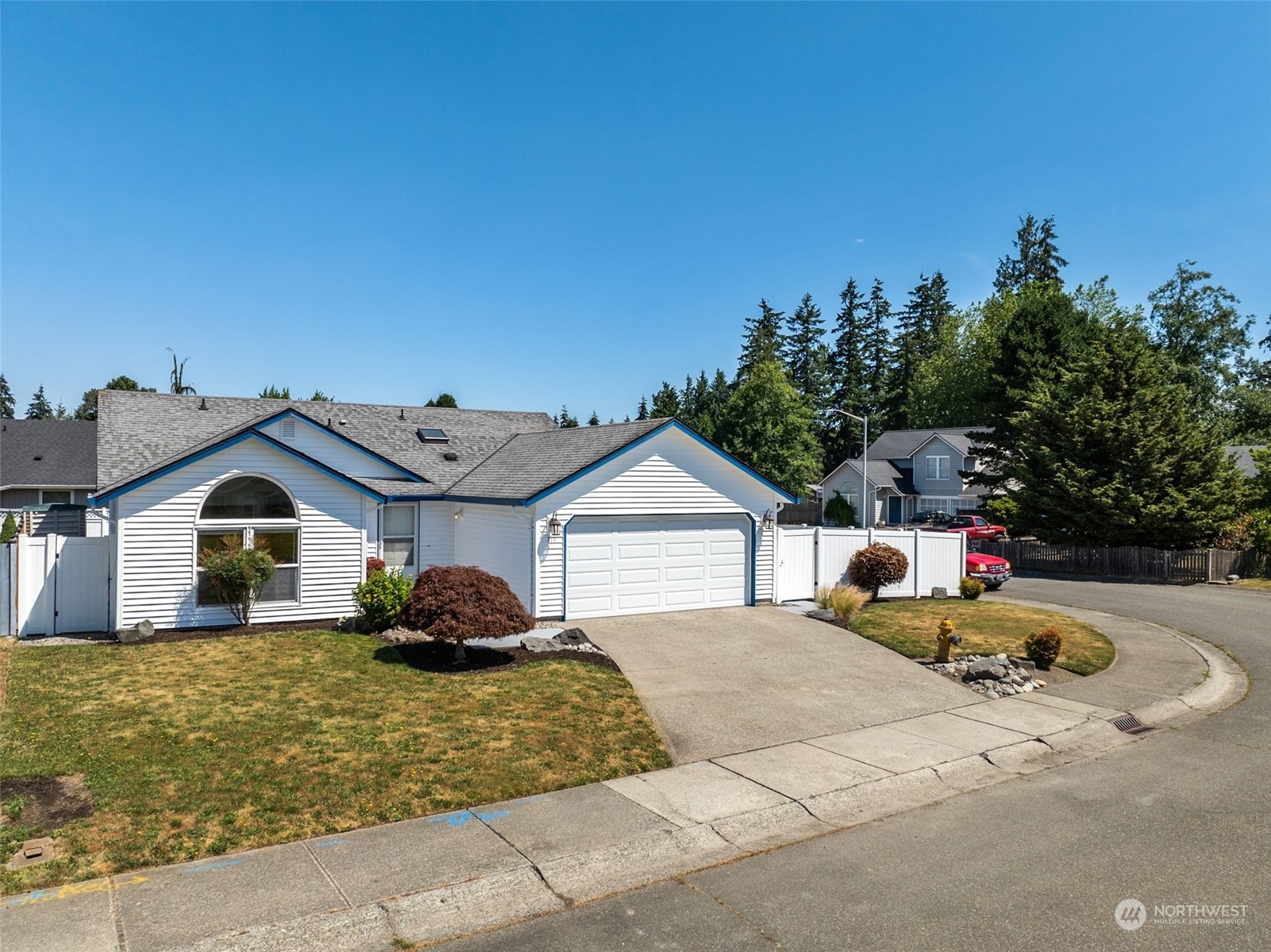 Property Photo:  719 89 Street SW  WA 98204 