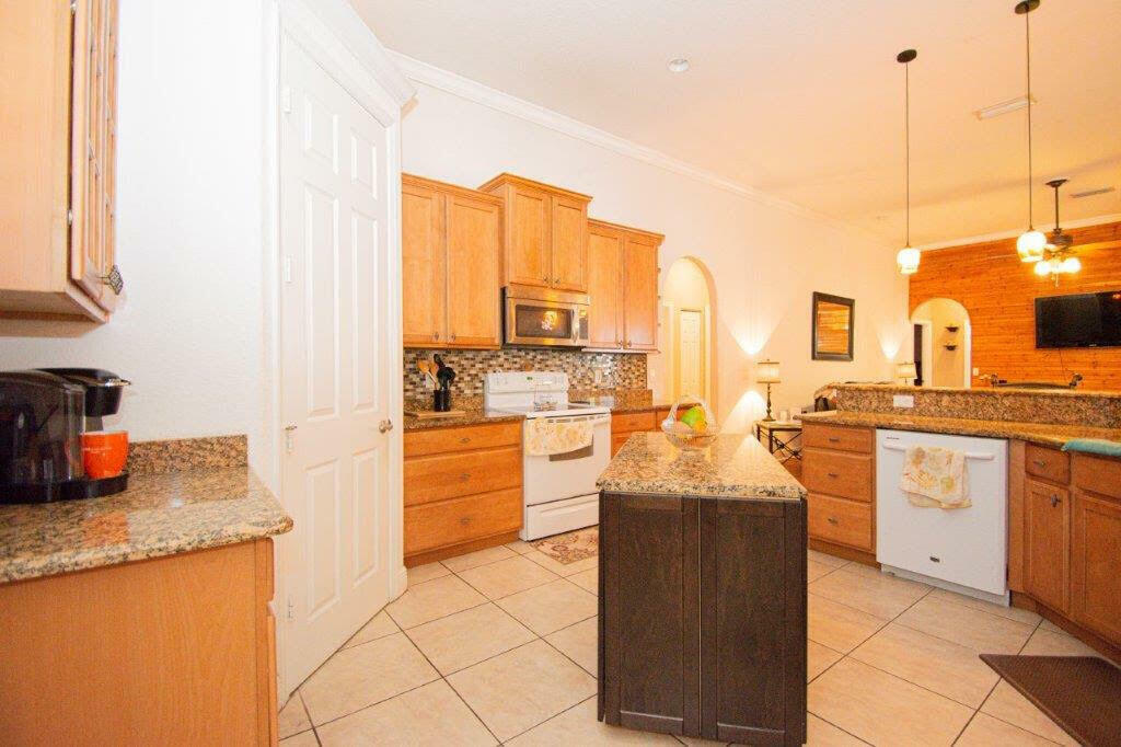 Property Photo:  1640 SW Burlington Street  FL 34953 