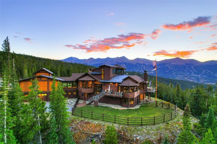 Property Photo: 300 Little Sallie Barber Trail CO 80424