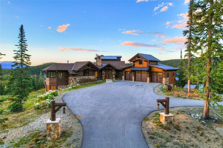 Property Photo: 300 Little Sallie Barber Trail CO 80424