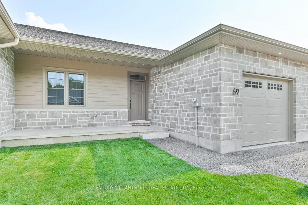 Property Photo: 69 Seymour Street W ON K0K 2K0