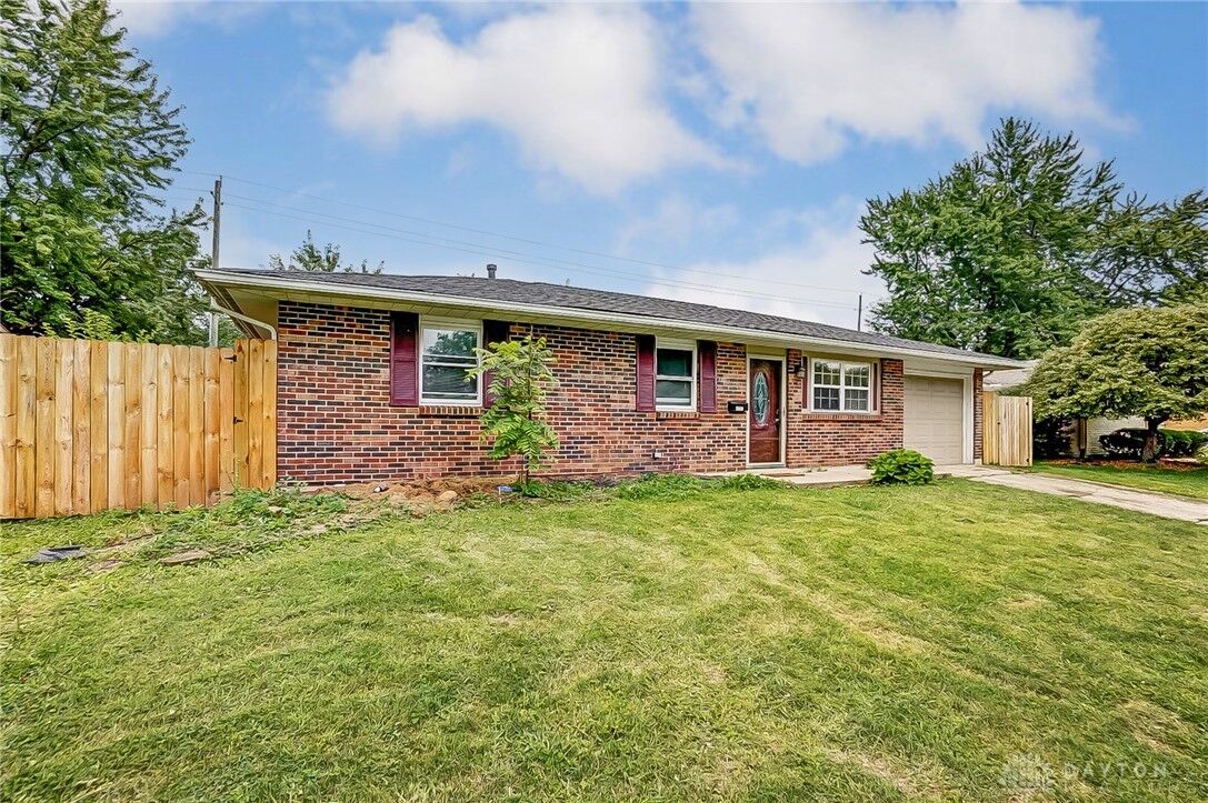 Property Photo:  1791 Arapaho Drive  OH 45385 