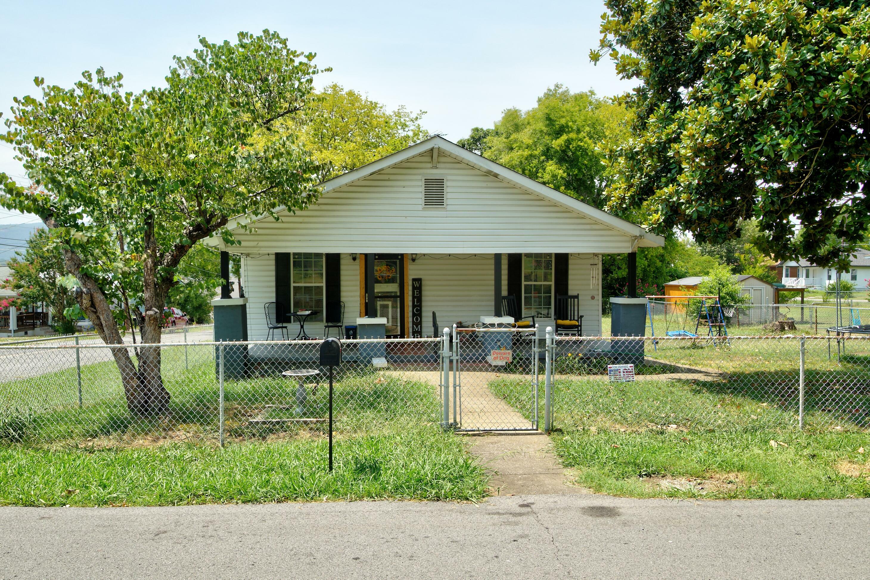 Property Photo:  403 Andrews St  GA 30741 