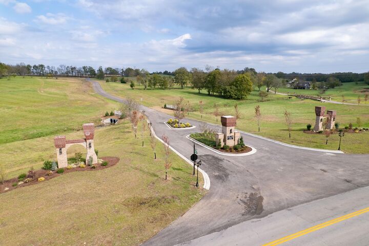 Property Photo:  112 Lamplight Landing  KY 40356 