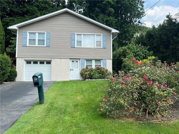 590 Sherman Avenue  Thornwood NY 10594 photo