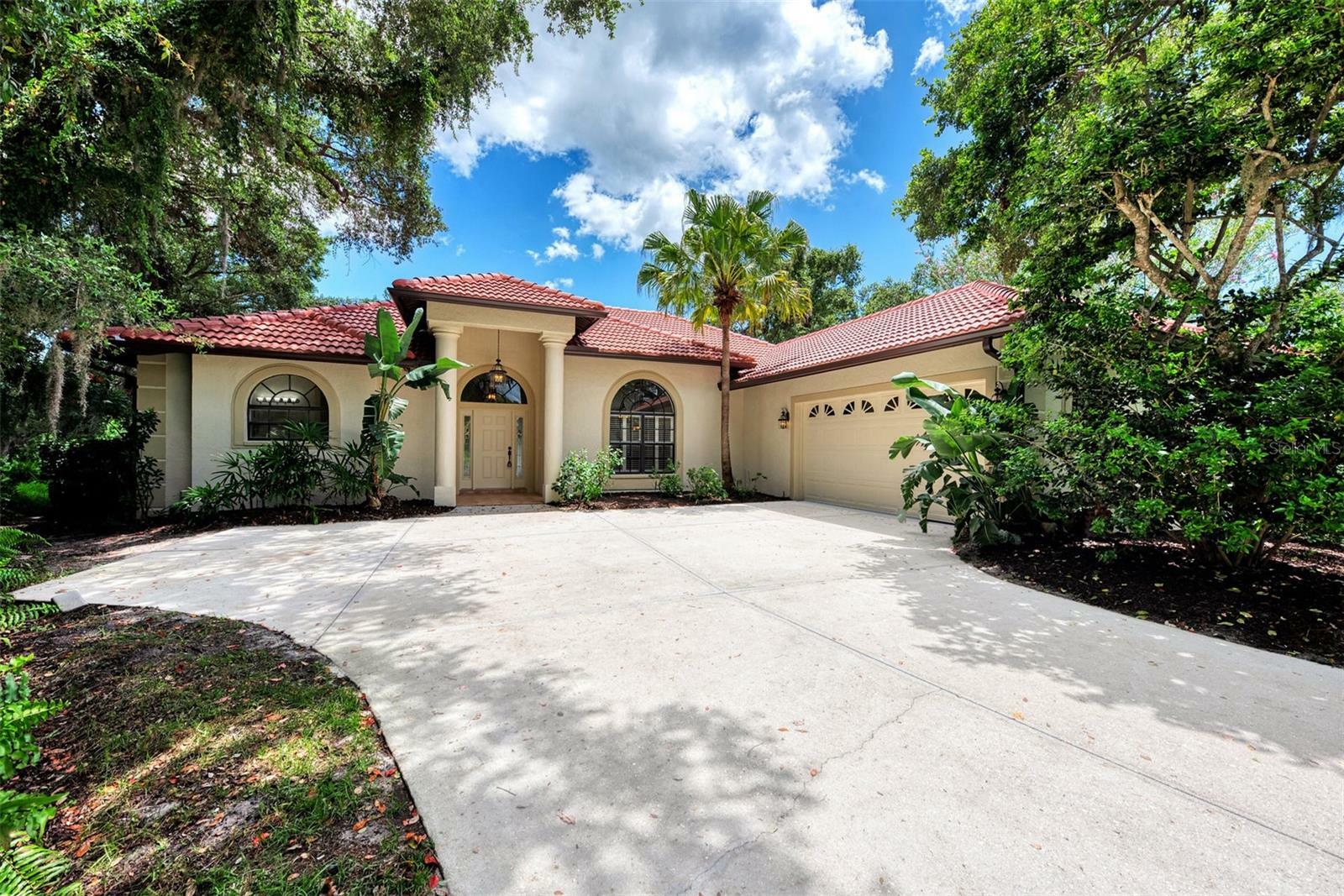 Property Photo:  184 Grand Oak Circle  FL 34292 