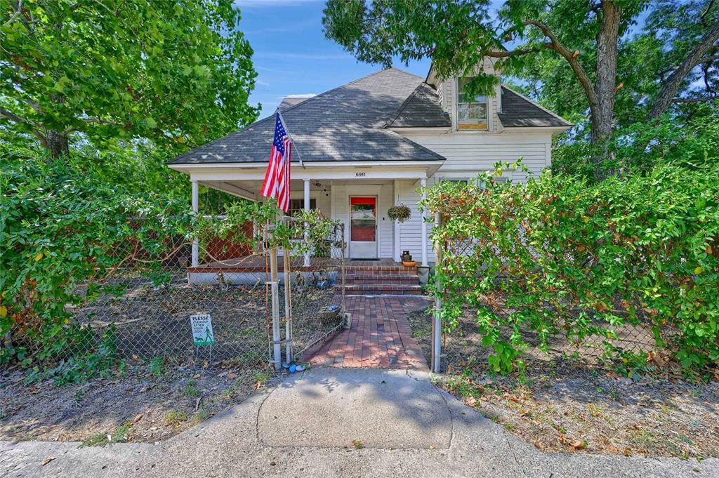 Property Photo:  6911 Pecan Street  TX 75034 