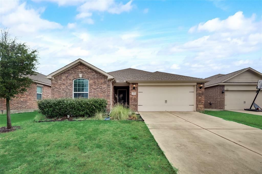 Property Photo:  2817 Dustin Trail  TX 75409 