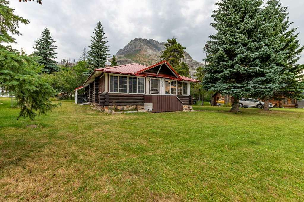 Property Photo: 306 Fountain Avenue AB T0K 2M0