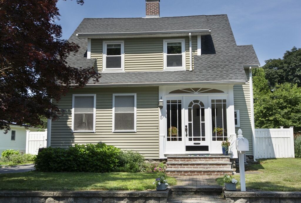 Property Photo:  5 Bent Ave  MA 01754 