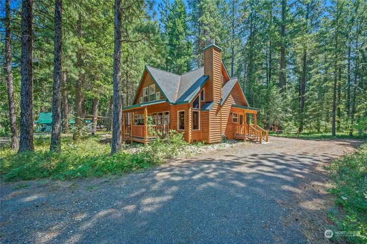 Property Photo:  16987  River Road  WA 98826 