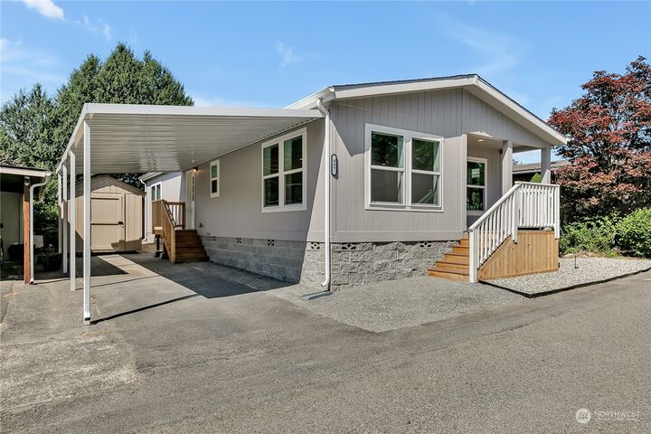 Property Photo: 1111 Archwood Drive SW 407 WA 98502