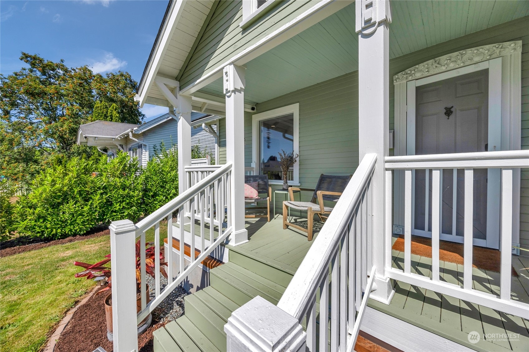 Property Photo: 1517 Baker Avenue WA 98201