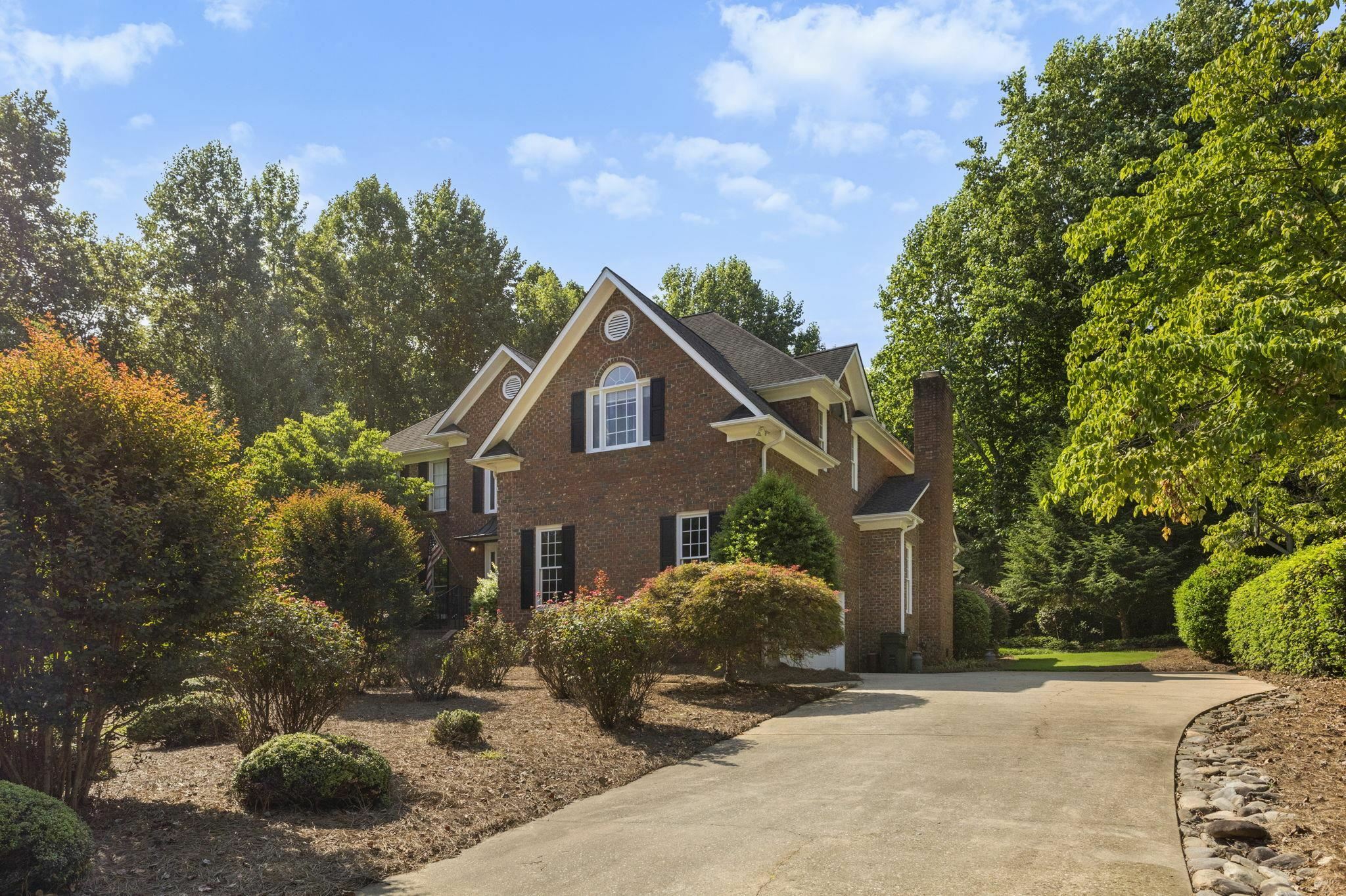 Property Photo:  1247 Shadowood Drive  SC 29301 