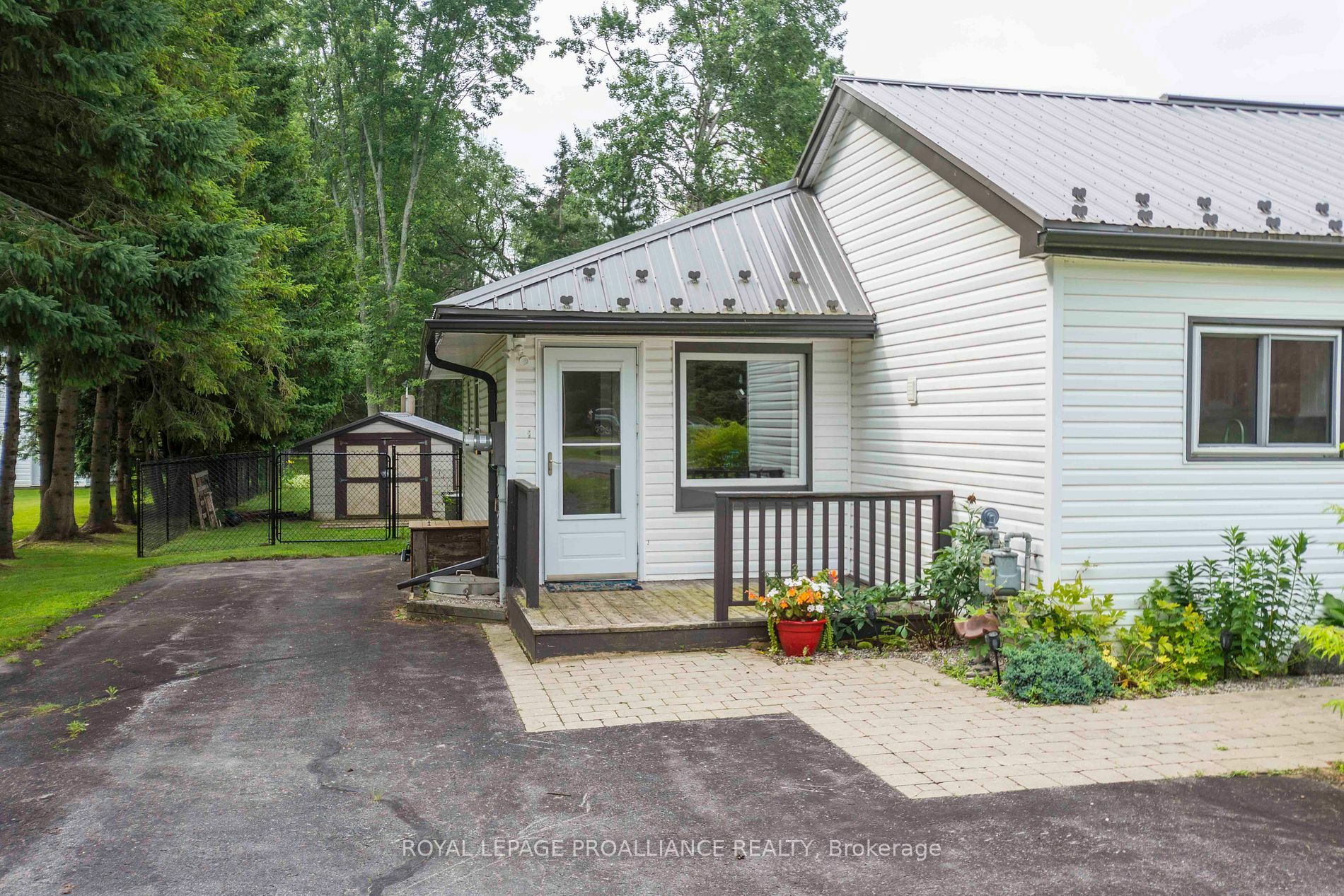 Property Photo:  268 Harmony Rd  ON K0K 1V0 