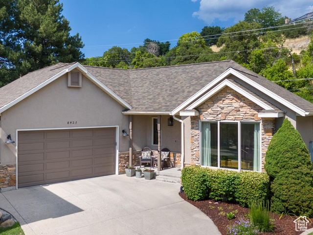 Property Photo:  8427 S Lantern Hill Ct  UT 84093 