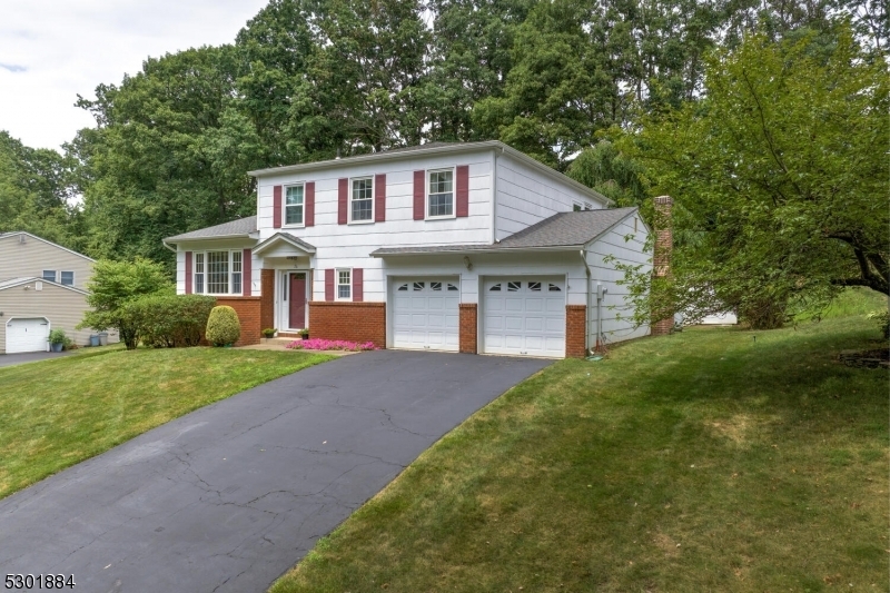 Property Photo:  26 Winding Way  NJ 07054 