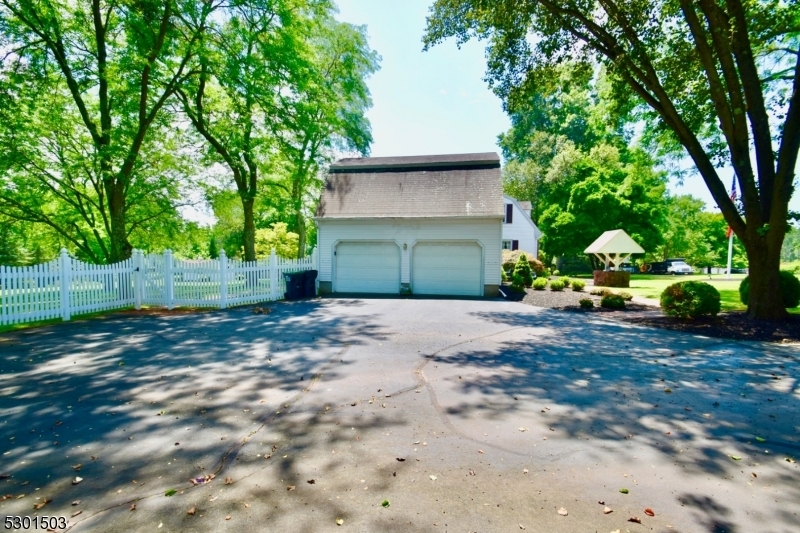 Property Photo:  3 Sunnyfield Dr  NJ 08889 