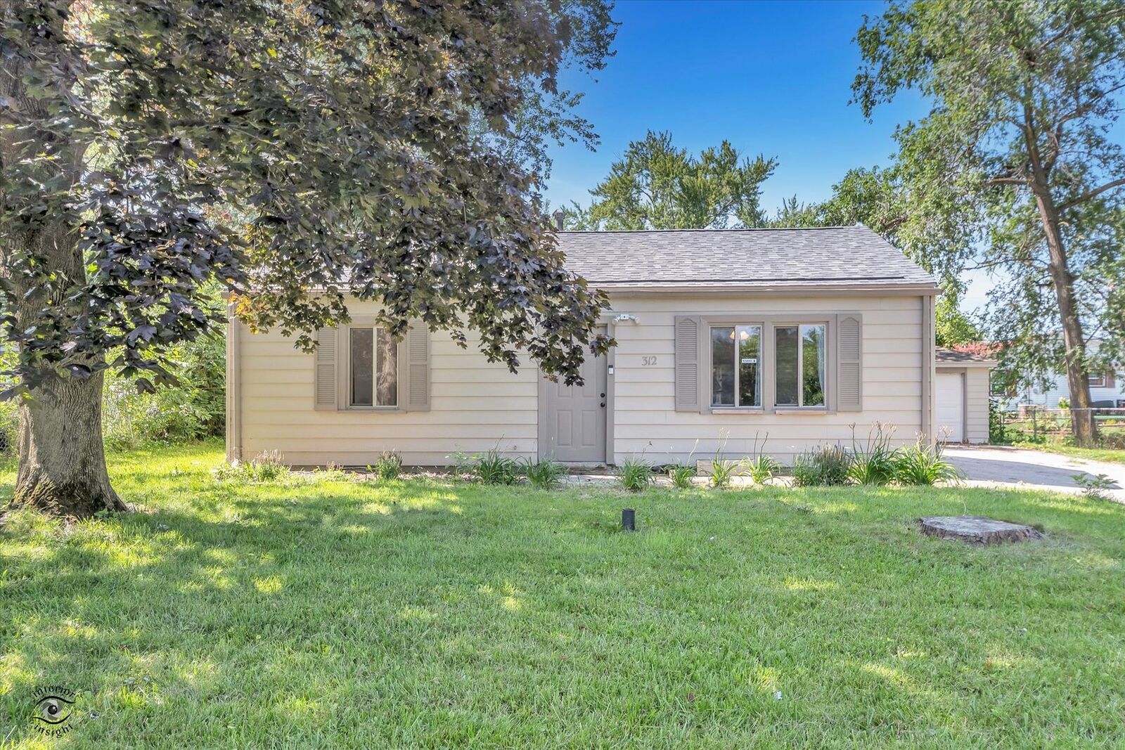 Property Photo: 312 Louis Road IL 60433