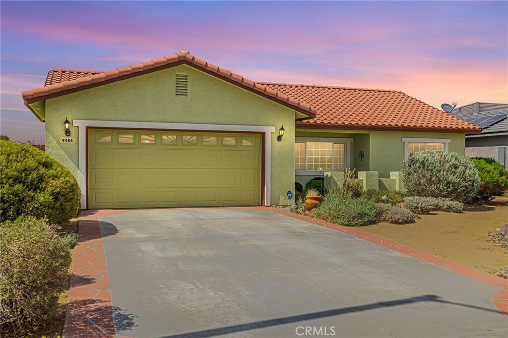 Property Photo:  9485 Village Parkway  CA 93505 