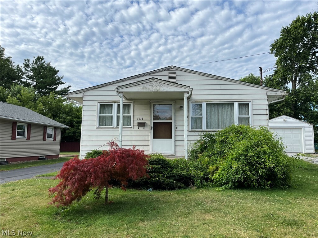Property Photo: 1132 Chandler Avenue OH 44314