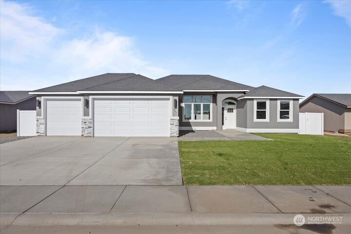 Property Photo:  715  N Street NE  WA 98848 