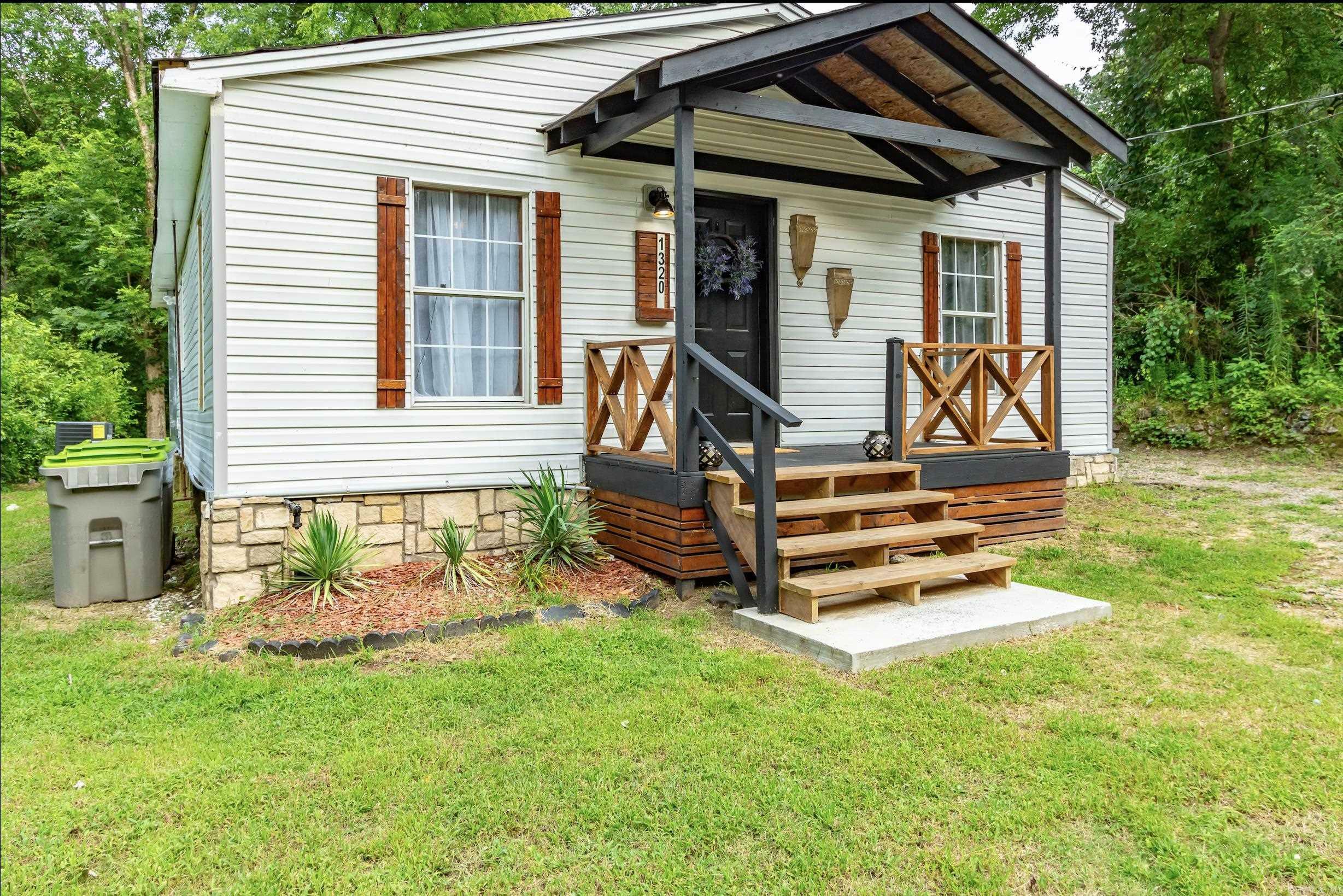 Property Photo:  1320 Liberty Street  AR 72015 