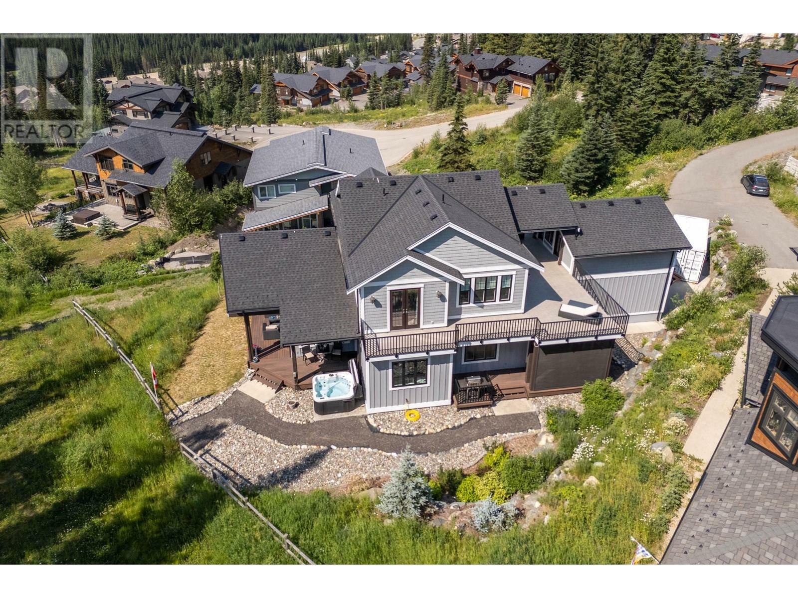 Photo de la propriété:  5411 Lookout Ridge Place  BC V0E 5N0 