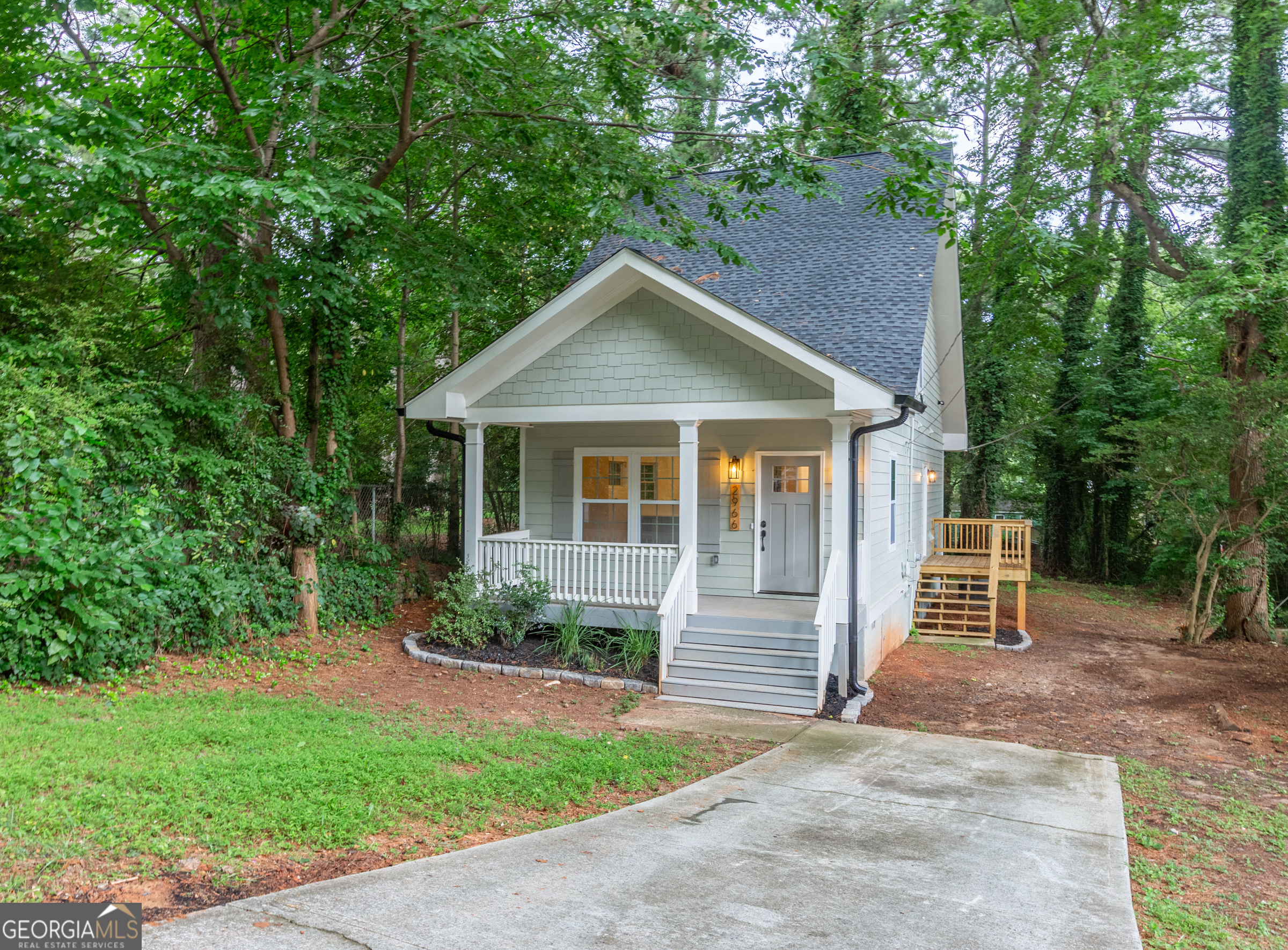 Property Photo:  2966 1st Ave SW  GA 30315 