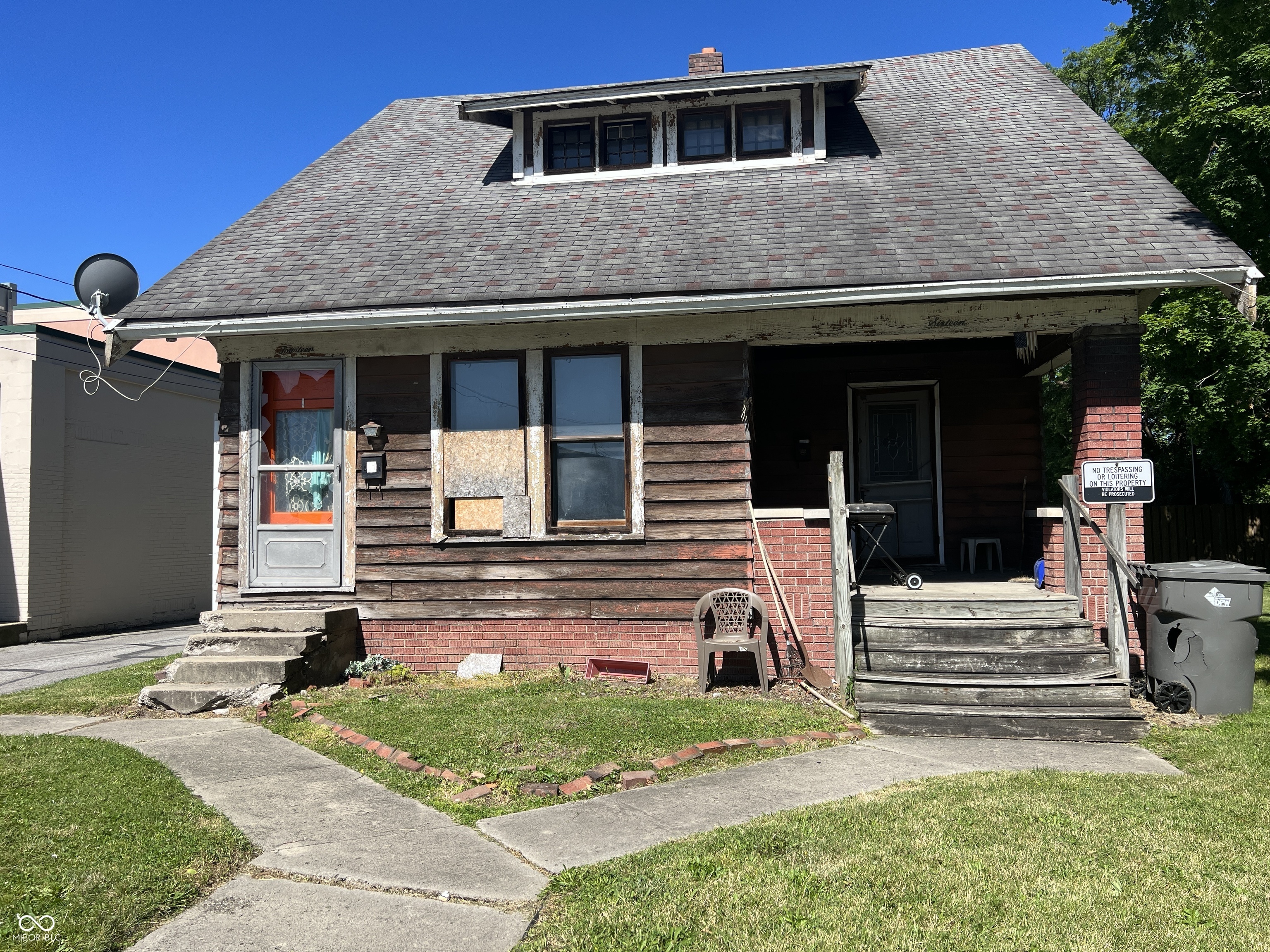 14 N Layman Avenue  Indianapolis IN 46219 photo