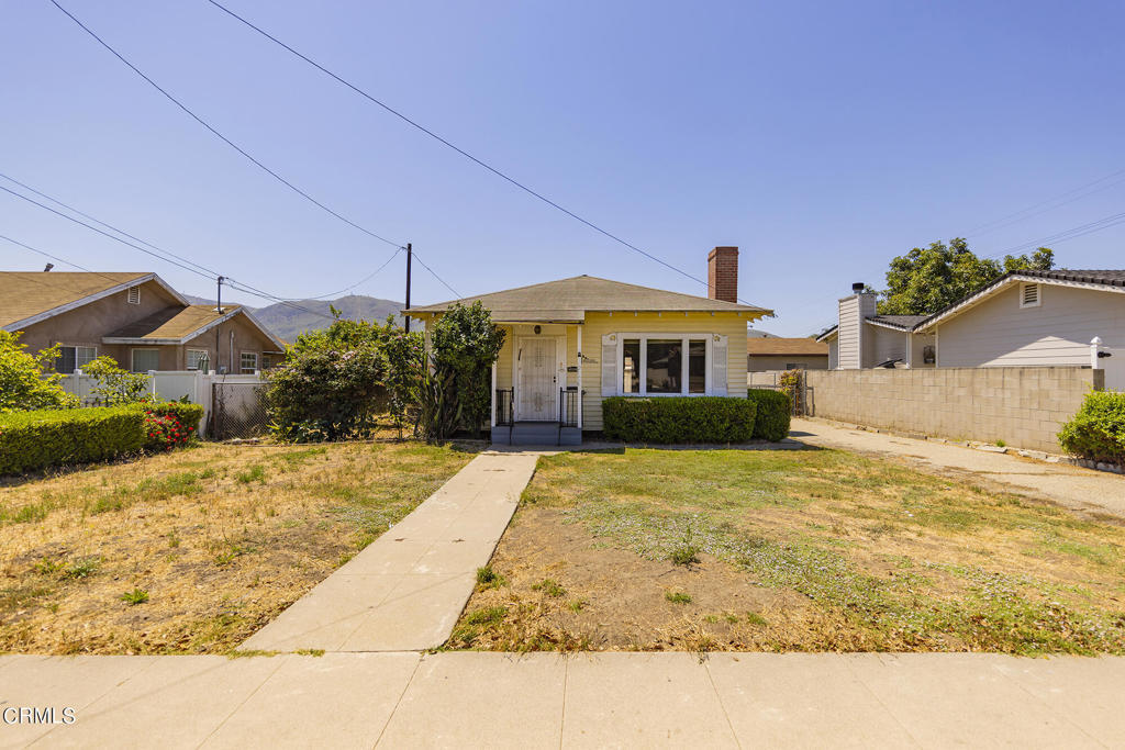 Property Photo:  208 E Santa Paula Street  CA 93060 