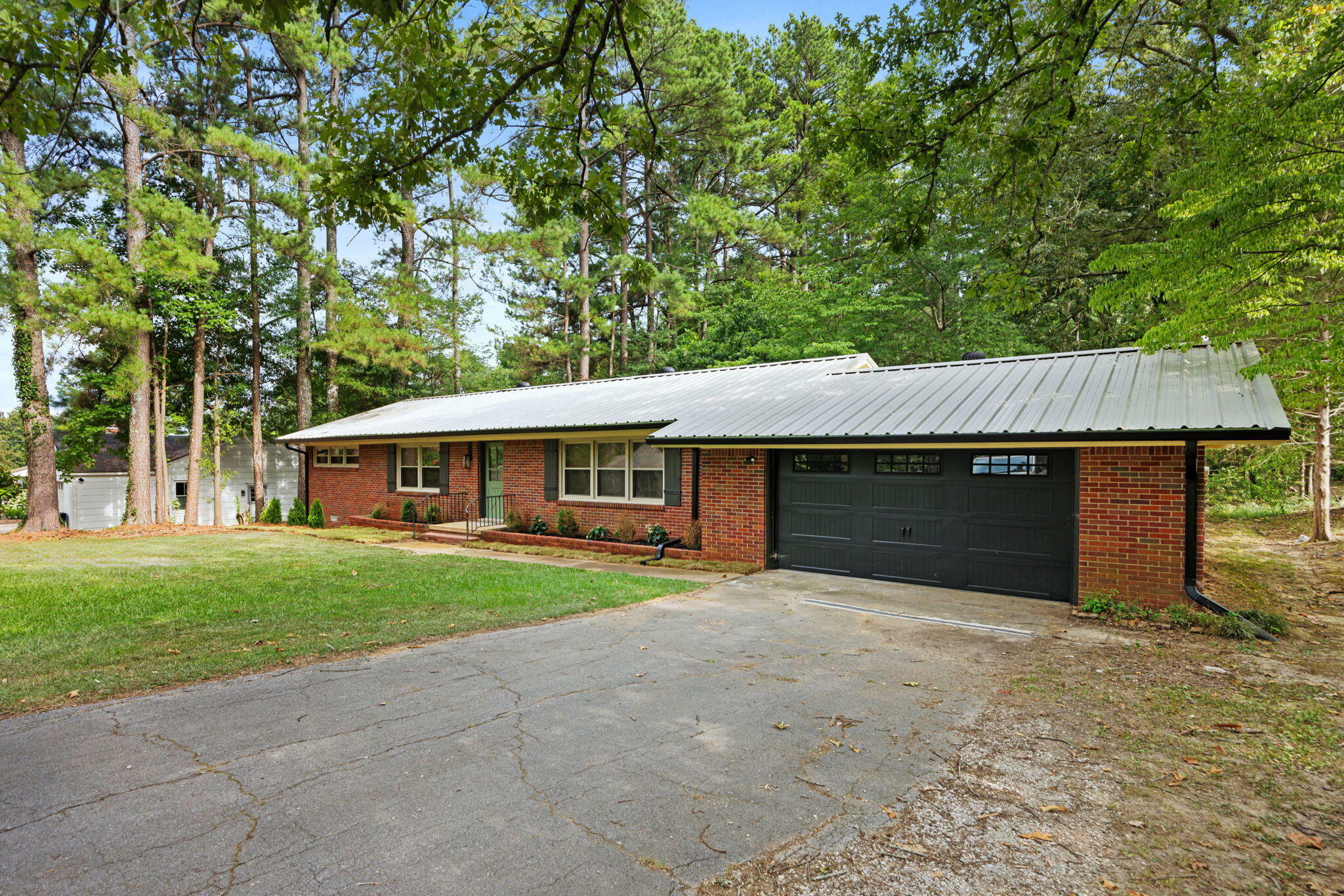 Property Photo:  3006 N Haven Dr.  MS 38834 