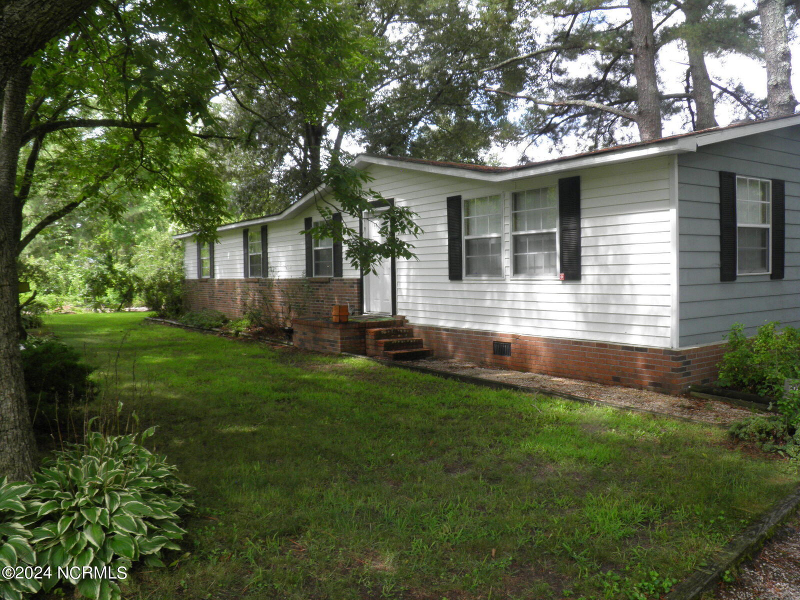 Property Photo: 513 King Avenue NC 27886