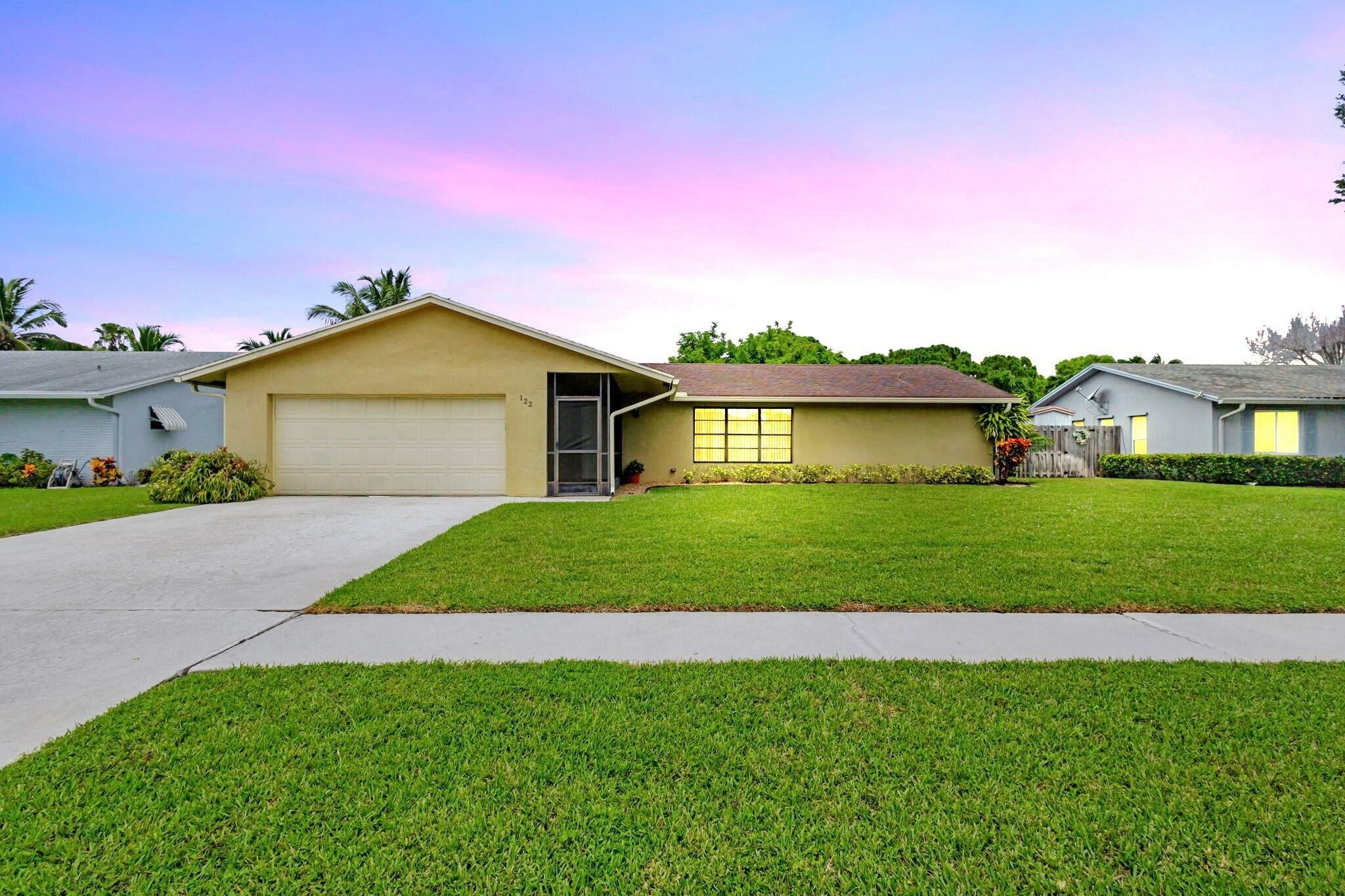 Property Photo:  122 Martin Circle  FL 33411 