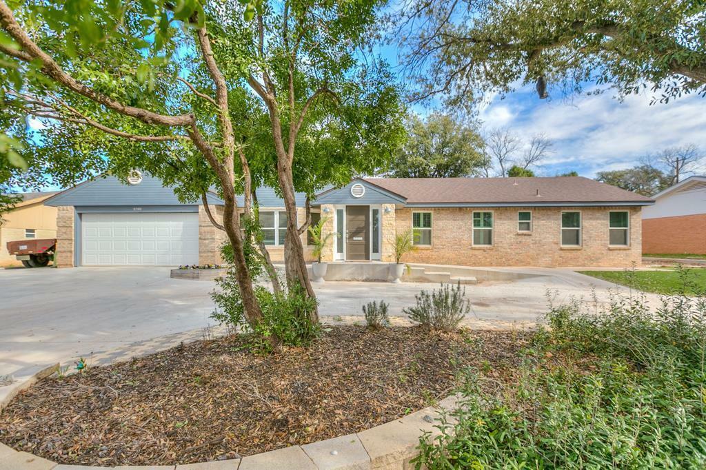 Property Photo:  2760 Dena Dr  TX 76904 