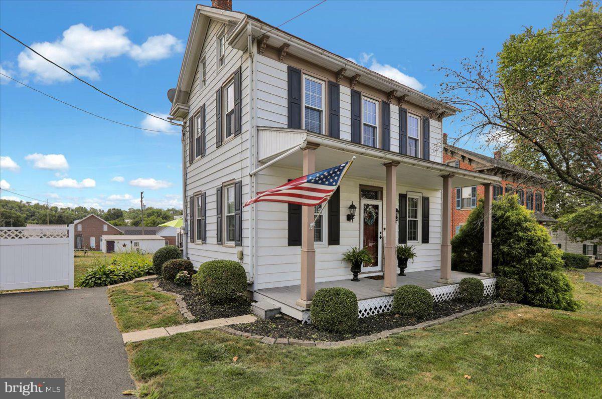 Property Photo:  210 W Main Street  PA 17554 