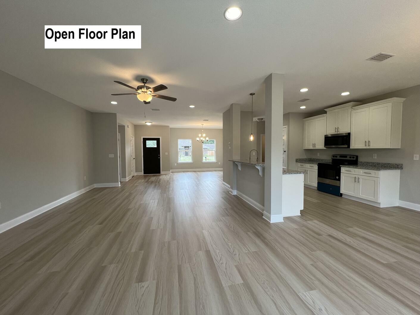 Property Photo:  5446 Lee Farm Blvd  FL 32536 