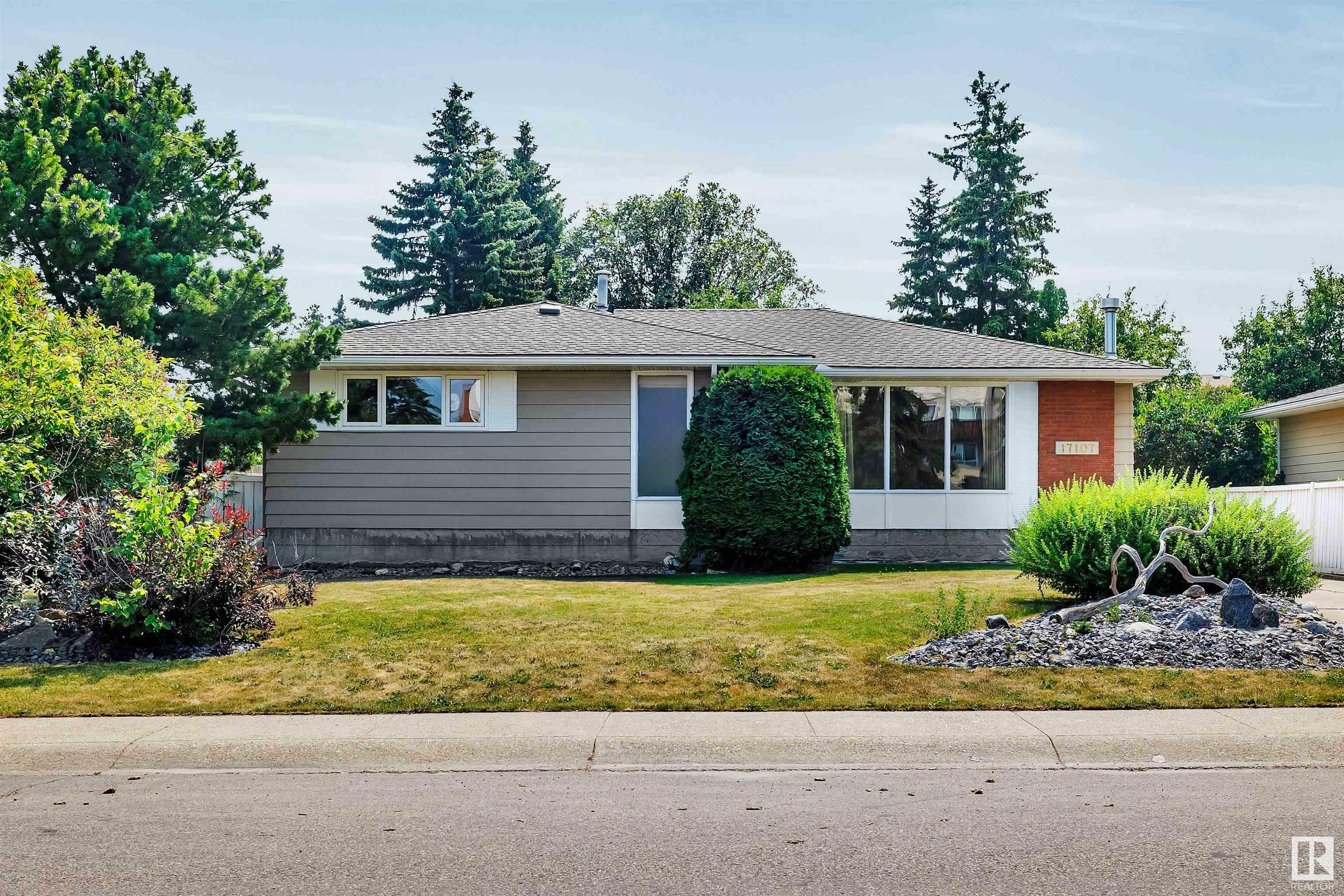 17107 86 Avenue NW  Edmonton AB T5T 0L3 photo