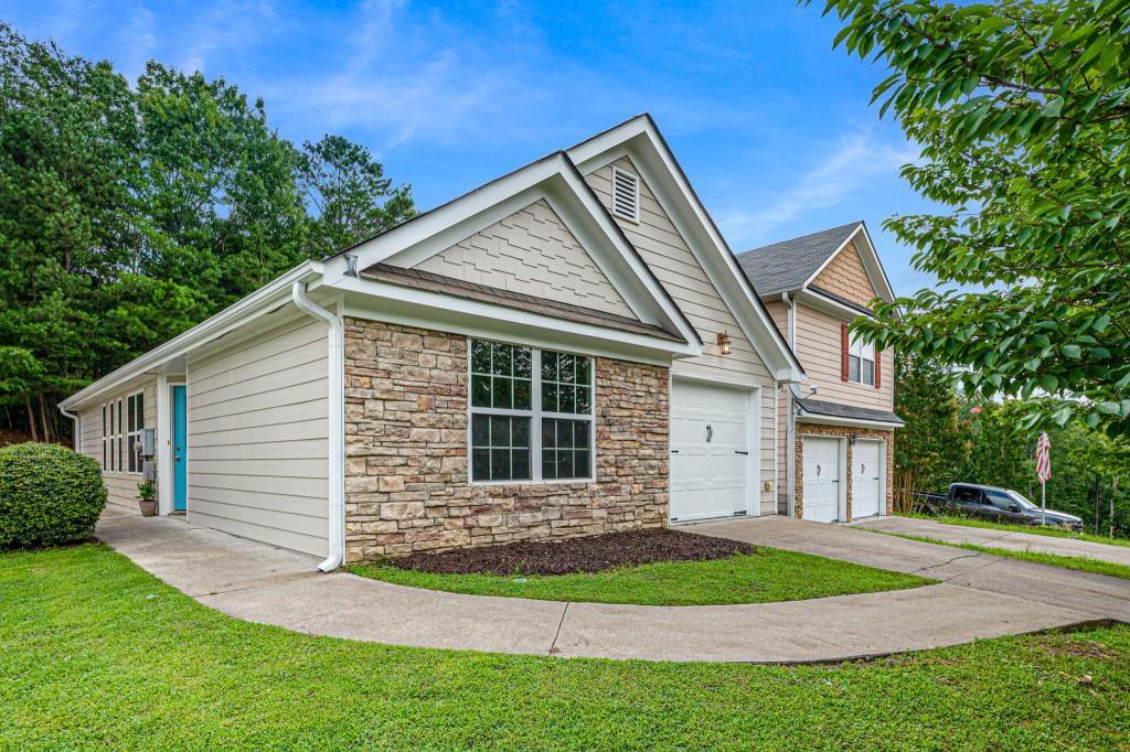 Property Photo: 131 Hood Park Drive GA 30143
