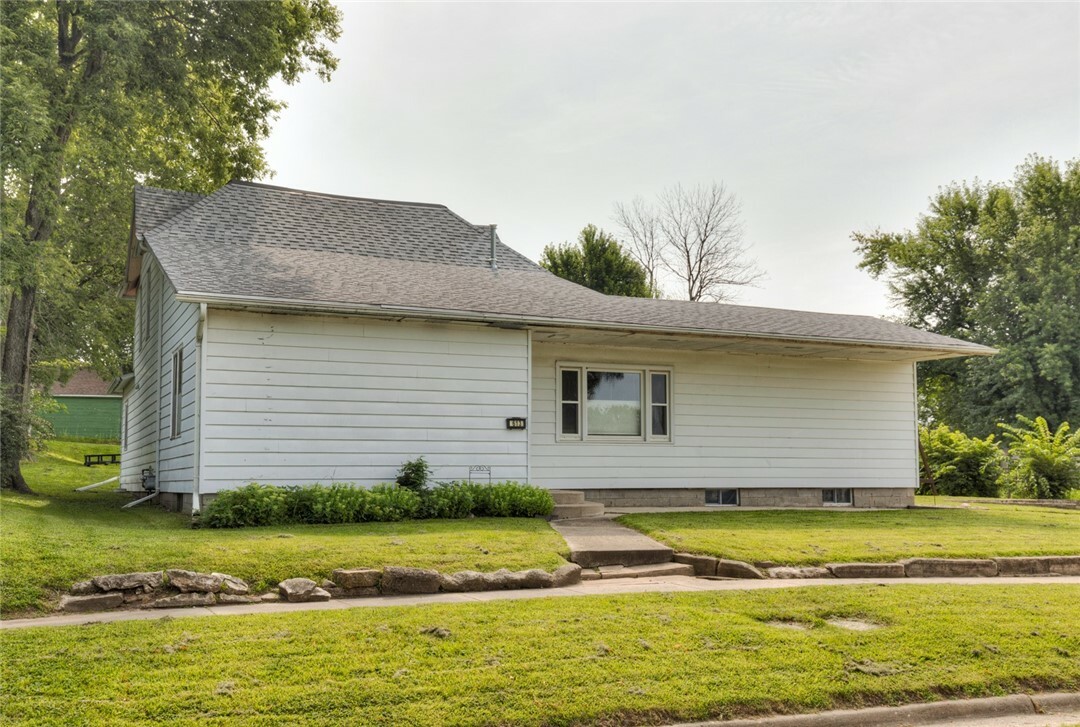 613 Baldwin Street  Maxwell IA 50161 photo