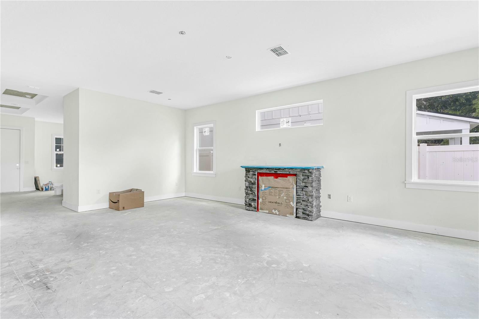 Property Photo:  3310 W Arch Street  FL 33607 