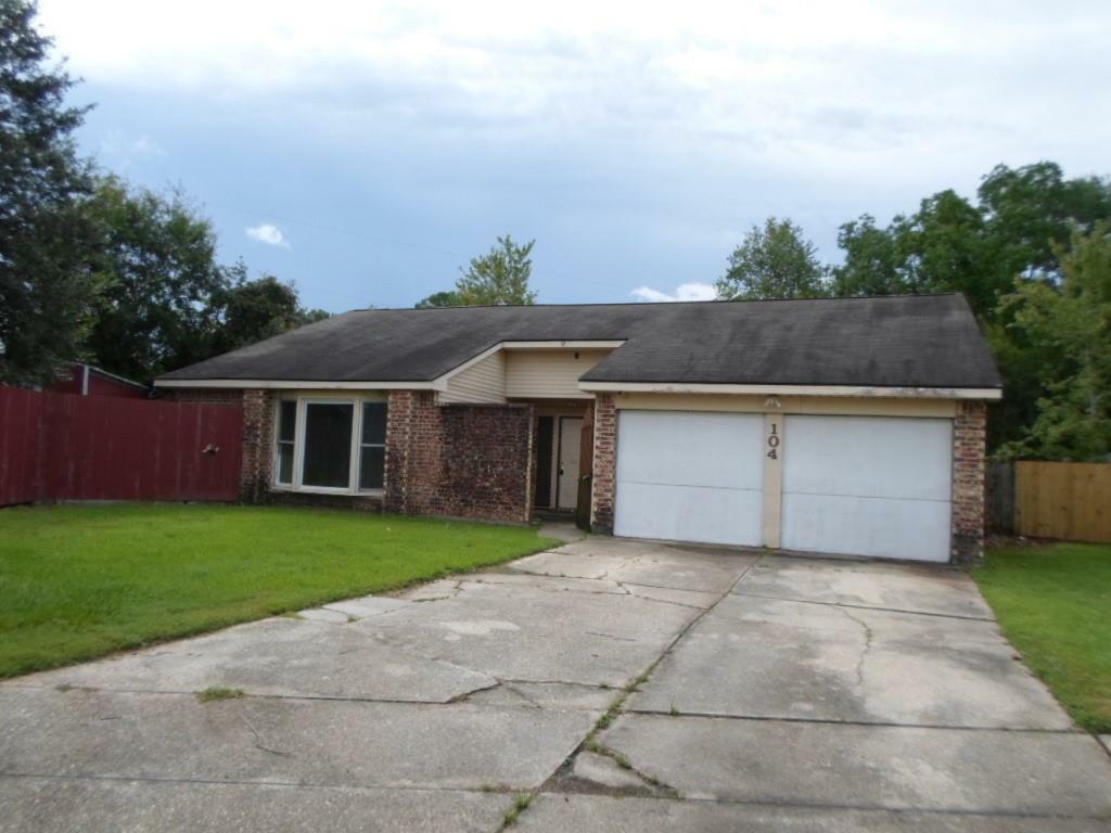 Property Photo:  104 Chance Circle  LA 70458 