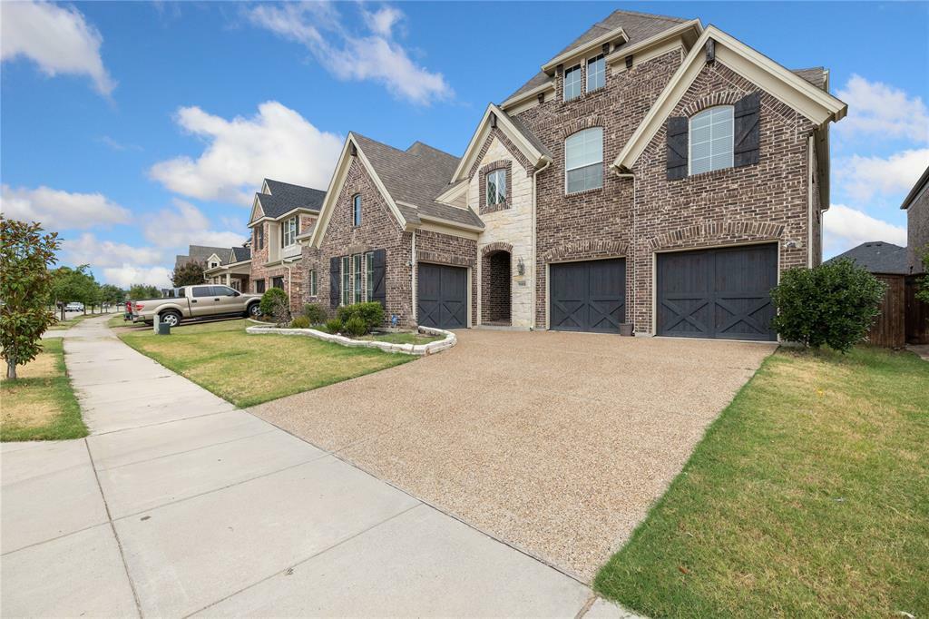 Property Photo:  900 Marietta Lane  TX 76227 