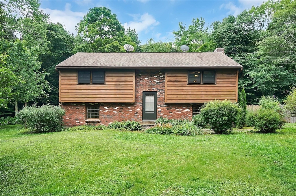 Property Photo:  441 Dingle Rd  MA 01098 