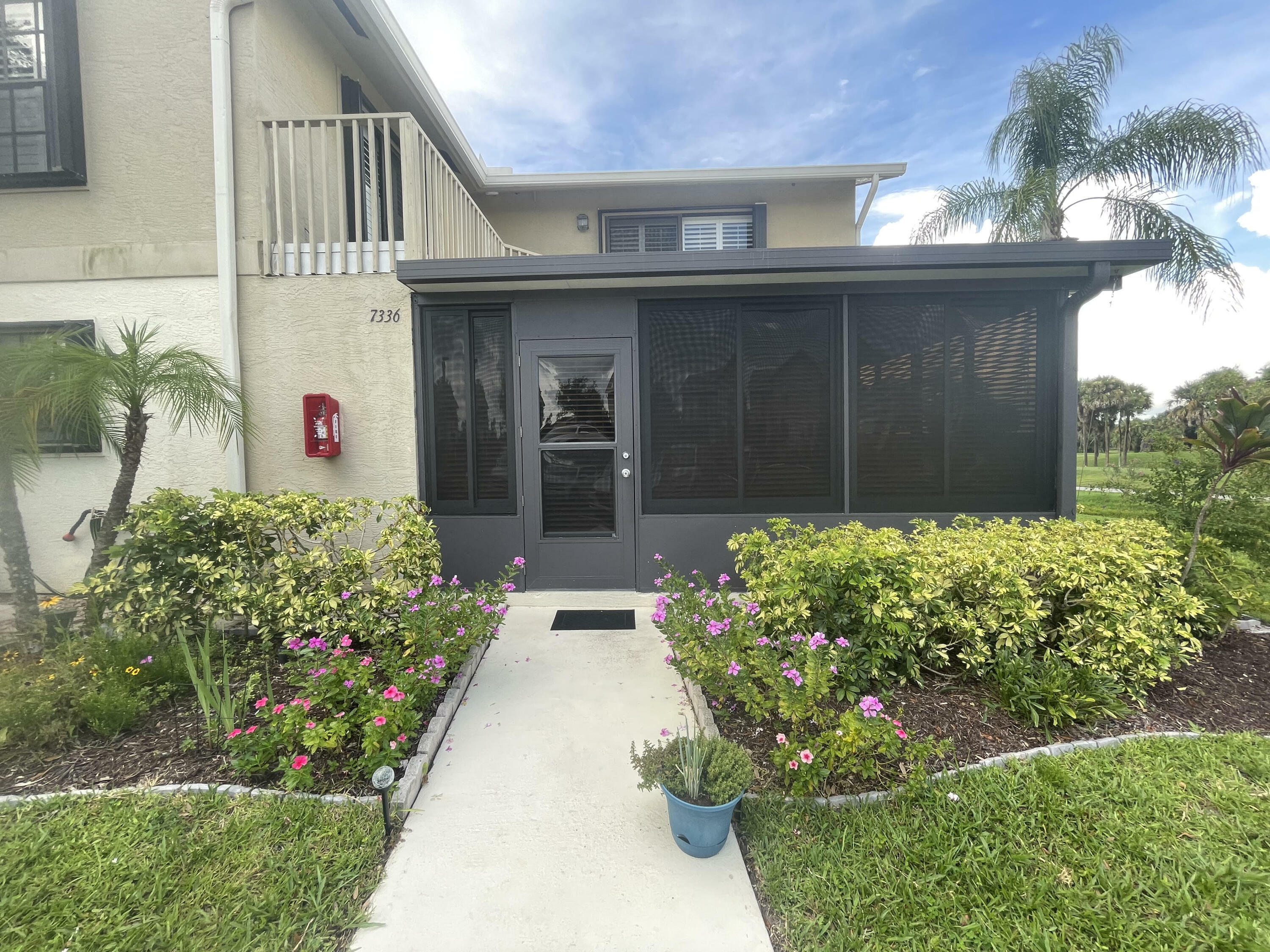 Property Photo:  7336 SE Jamestown Terrace  FL 33455 