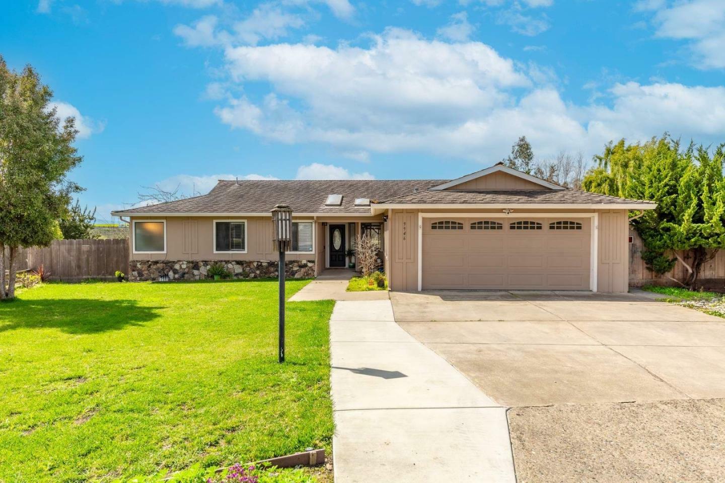 Property Photo:  9946 Pampas Path  CA 93907 