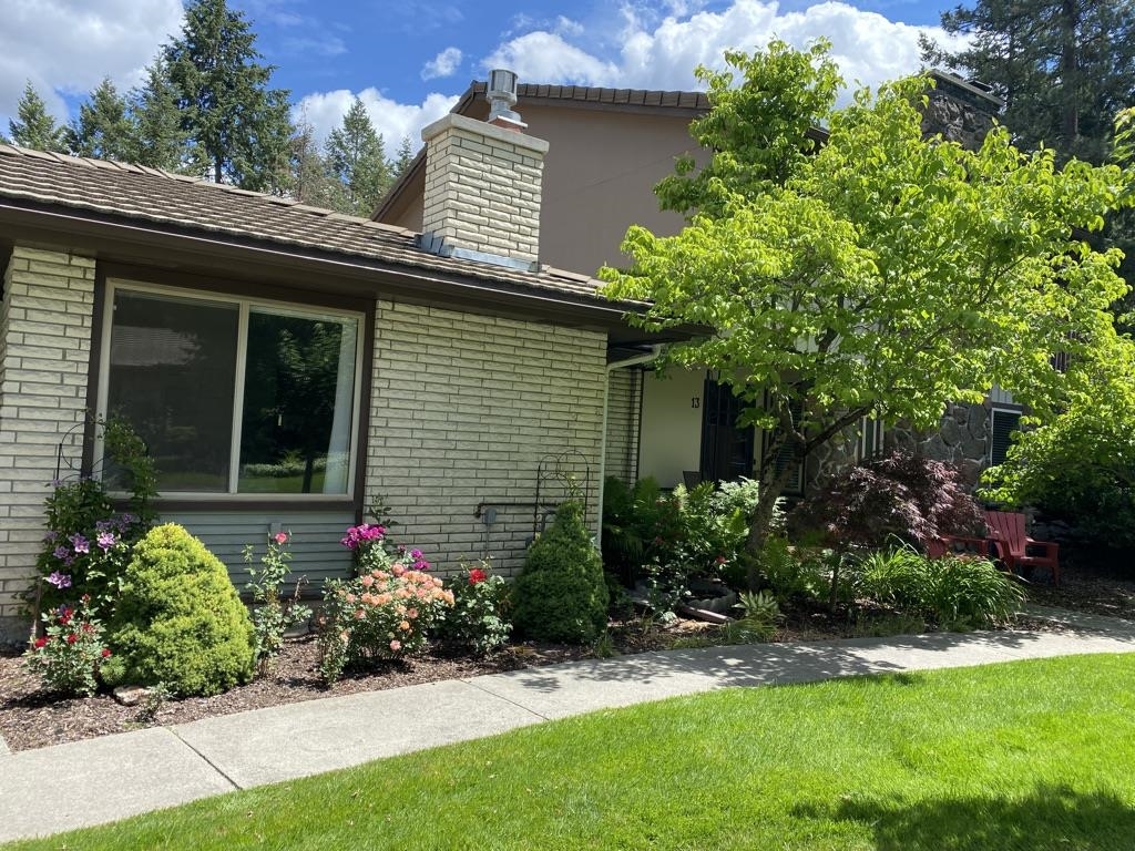 Property Photo:  12515 N Fairwood Dr 12  WA 99218 