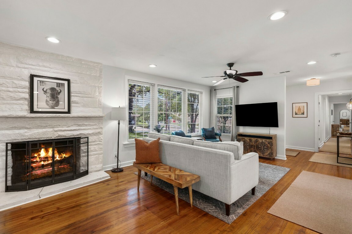 Property Photo: 2101 W 11th Street TX 78703