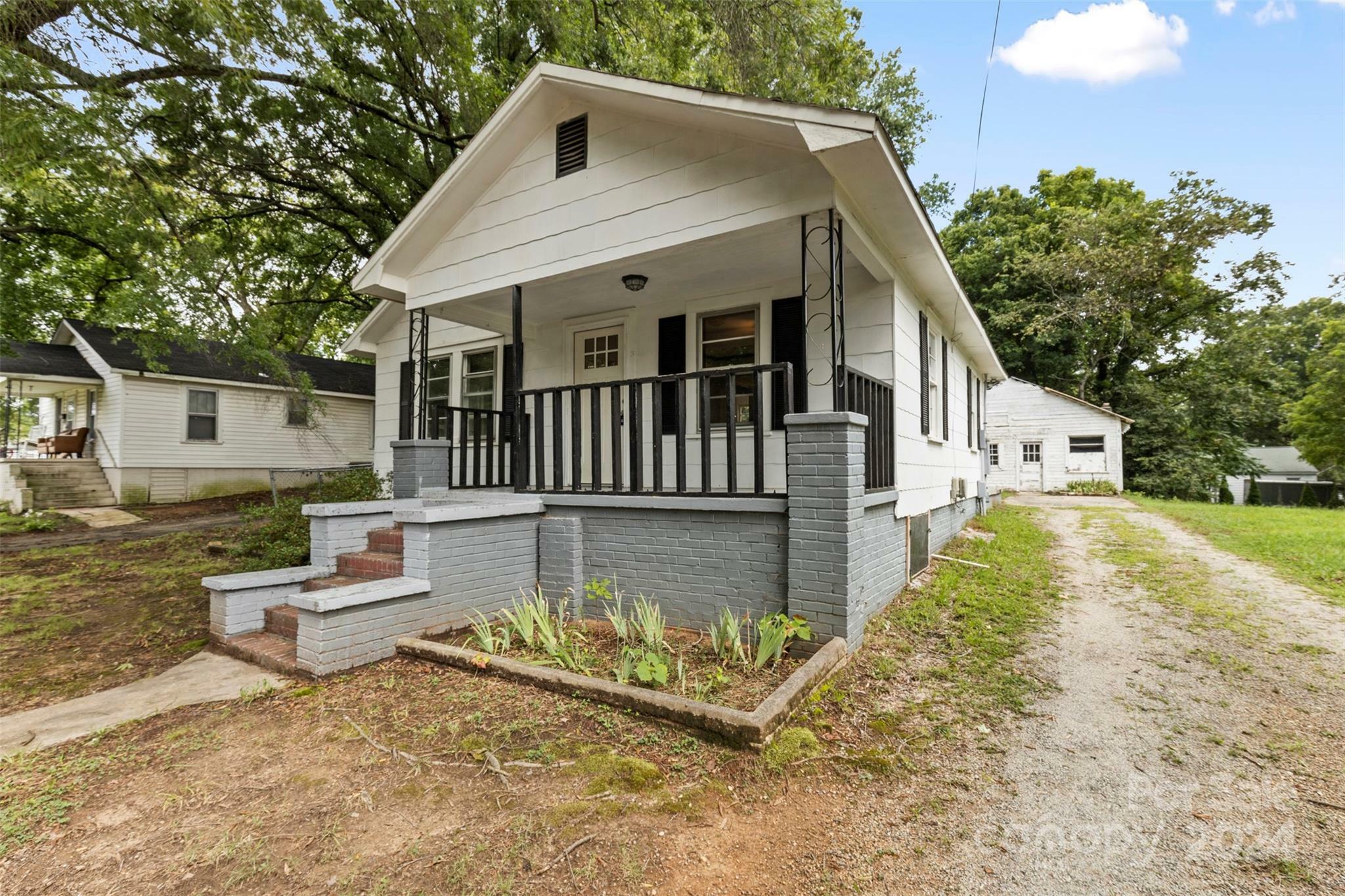 Property Photo:  323 20th Street  NC 28083 