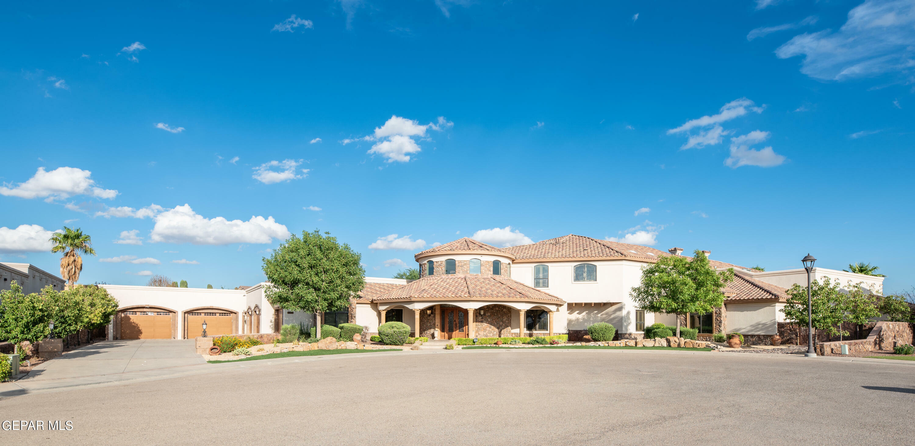 Property Photo: 878 Cortona Place TX 79928